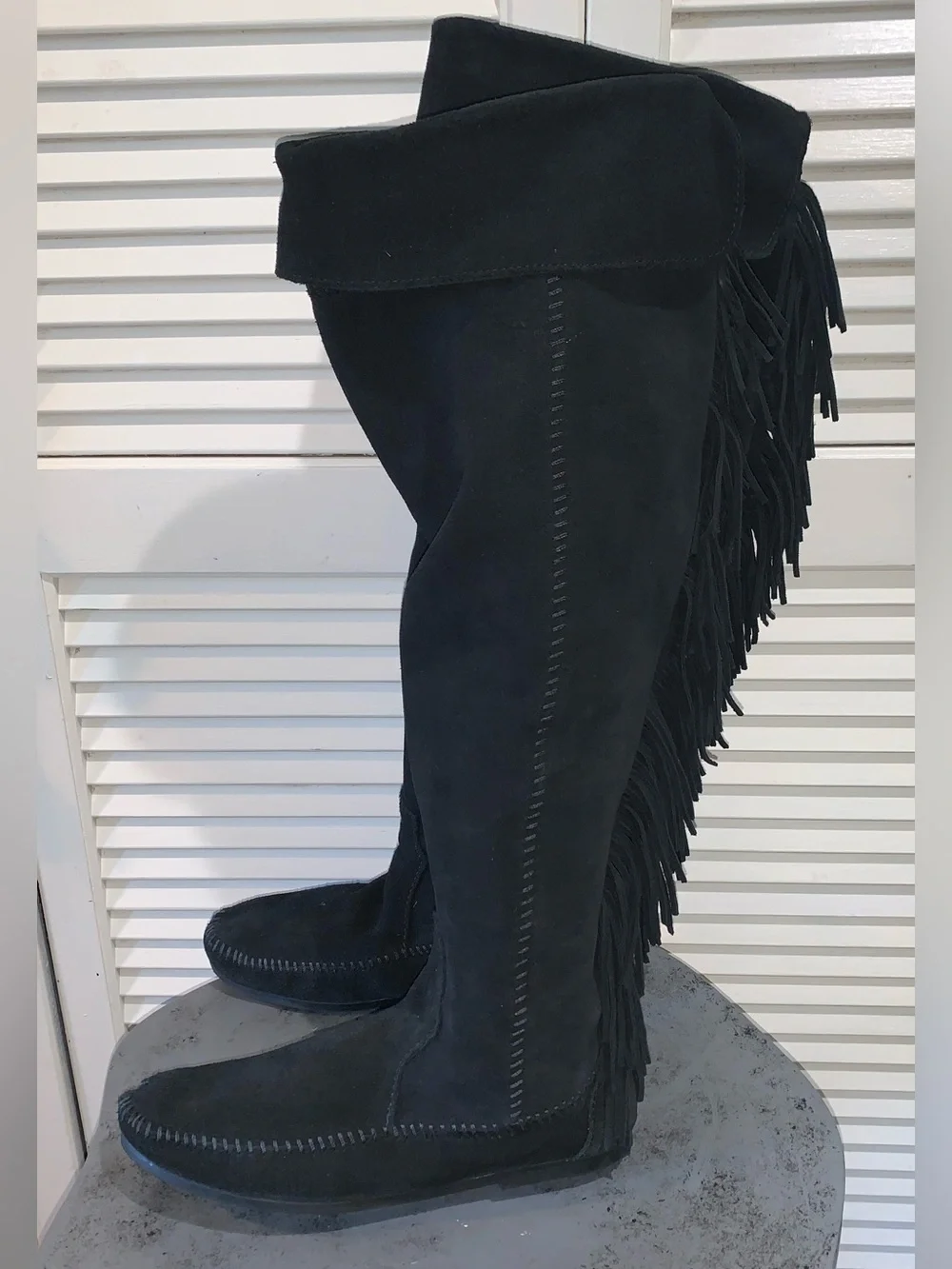 Minnetonka Over The Knee Fringe Boots Suede Black Women’s Size 9